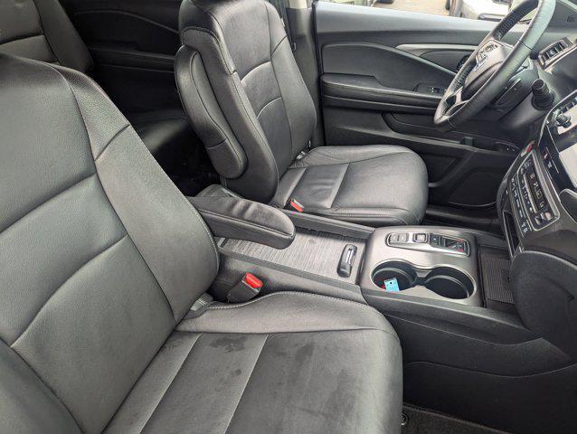 used 2022 Honda Pilot car, priced at $24,997