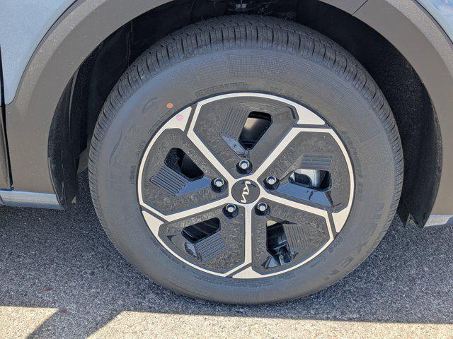 new 2025 Kia Niro car, priced at $29,882