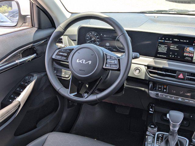 new 2025 Kia Seltos car, priced at $27,935