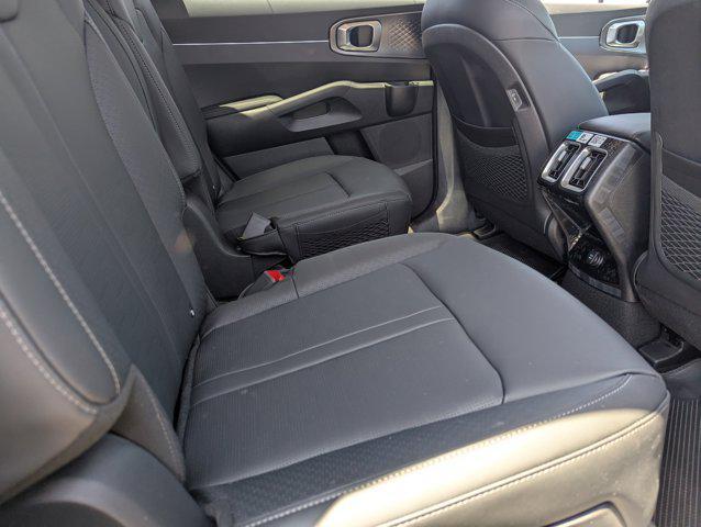 new 2025 Kia Sorento Plug-In Hybrid car, priced at $44,000
