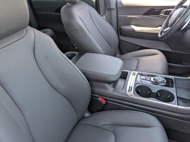 new 2025 Kia Carnival Hybrid car, priced at $52,079