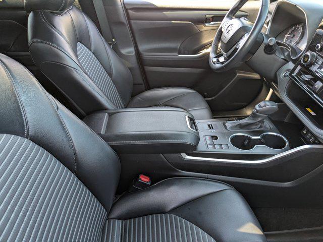 used 2023 Toyota Highlander car, priced at $39,942