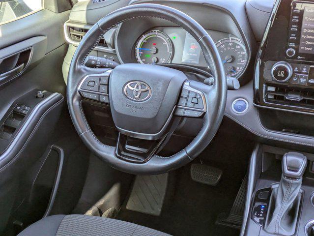 used 2021 Toyota Highlander Hybrid car, priced at $32,428