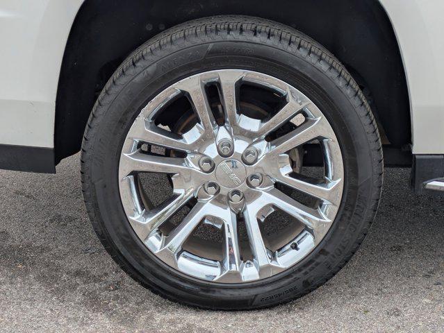 used 2019 GMC Yukon XL car, priced at $19,997