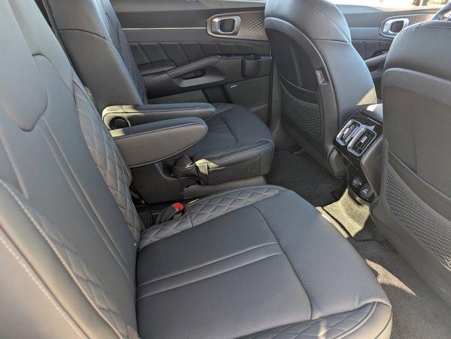 new 2026 Kia Sorento Hybrid car, priced at $45,935