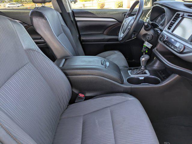used 2019 Toyota Highlander car, priced at $20,487