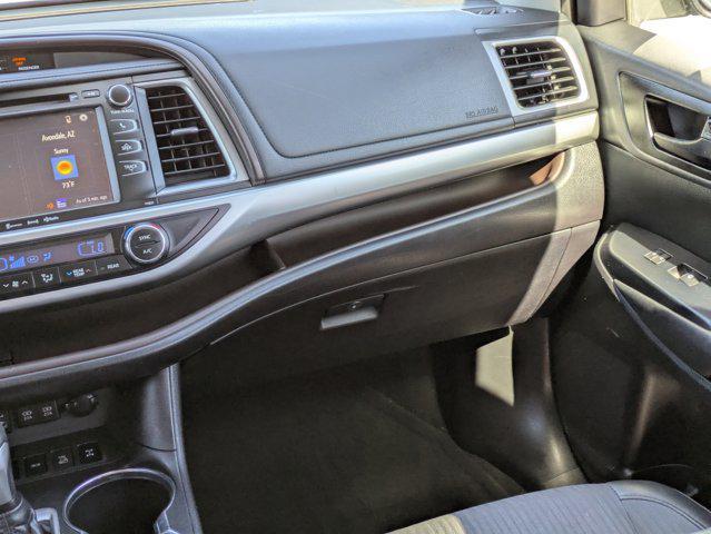 used 2019 Toyota Highlander car, priced at $20,487