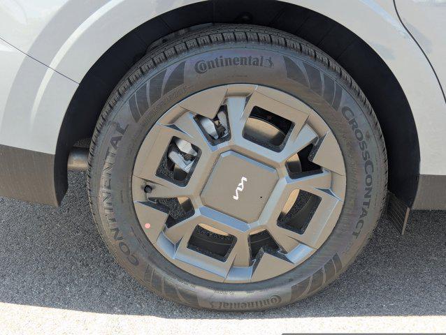 new 2026 Kia Carnival Hybrid car, priced at $42,830