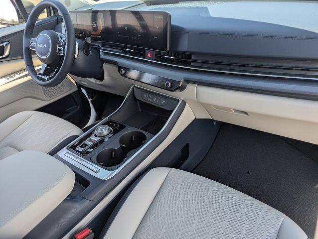 new 2026 Kia Carnival Hybrid car, priced at $42,830