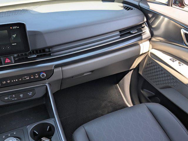 new 2025 Kia Carnival Hybrid car, priced at $41,225