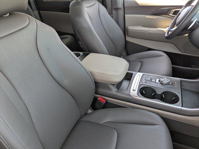 new 2025 Kia Carnival Hybrid car, priced at $41,225