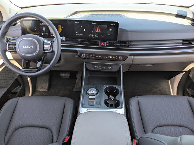 new 2025 Kia Carnival Hybrid car, priced at $41,225