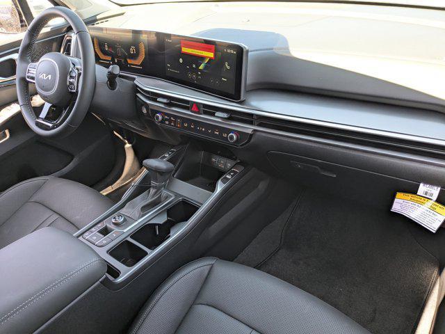 new 2025 Kia Sorento car, priced at $38,546