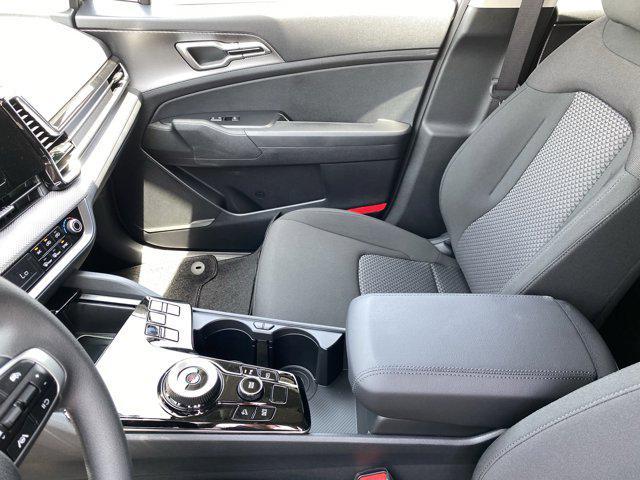 new 2025 Kia Sportage Hybrid car, priced at $28,560