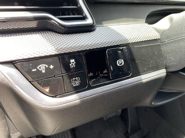 new 2025 Kia Sportage Hybrid car, priced at $28,560