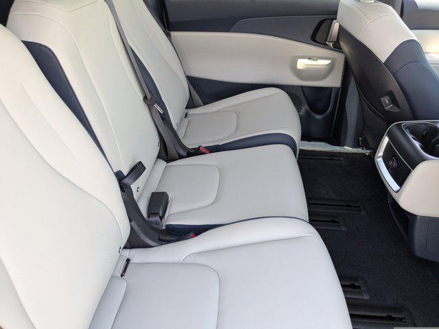 new 2025 Kia Carnival Hybrid car, priced at $43,144