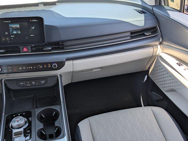 new 2025 Kia Carnival Hybrid car, priced at $43,144