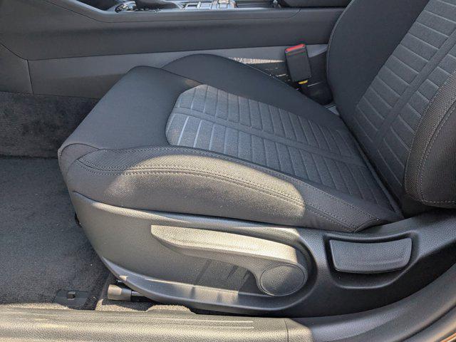 new 2025 Kia K5 car, priced at $27,569