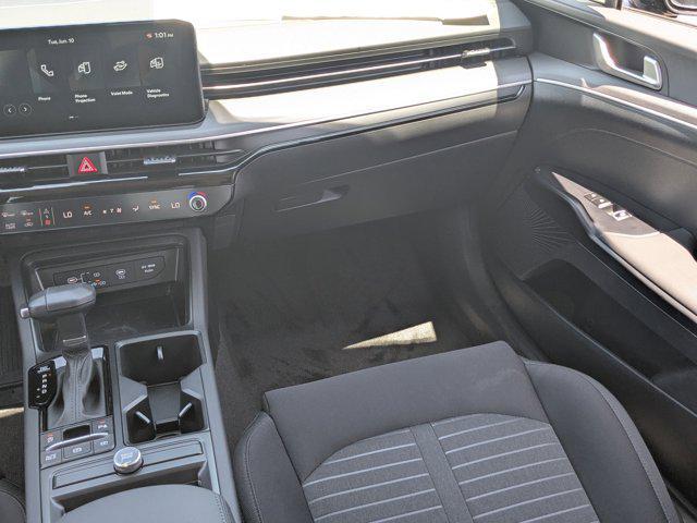 new 2025 Kia K5 car, priced at $27,569