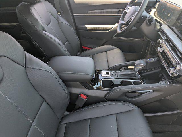 new 2025 Kia Telluride car, priced at $43,194