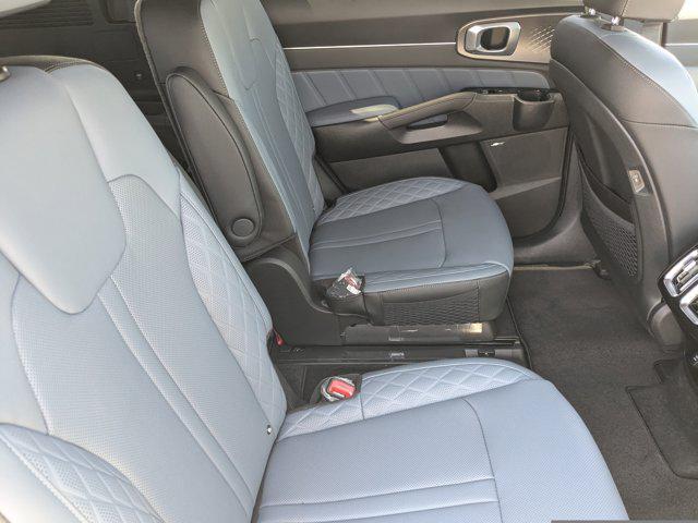 new 2025 Kia Sorento Hybrid car, priced at $48,787