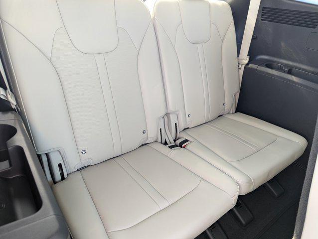 new 2025 Kia Sorento car, priced at $36,128