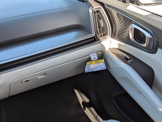 new 2025 Kia Sorento car, priced at $36,128