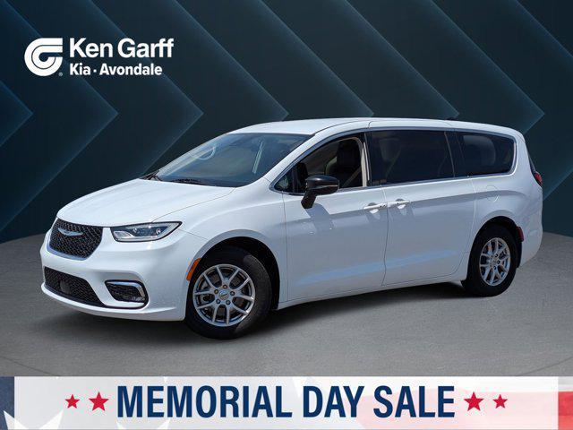 used 2024 Chrysler Pacifica car, priced at $27,998