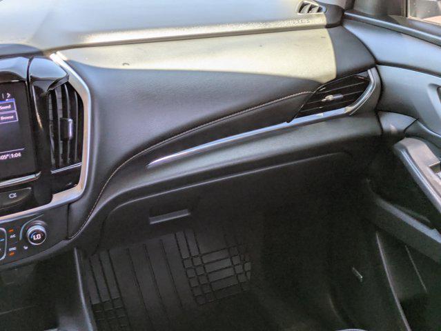 used 2021 Chevrolet Traverse car, priced at $23,877