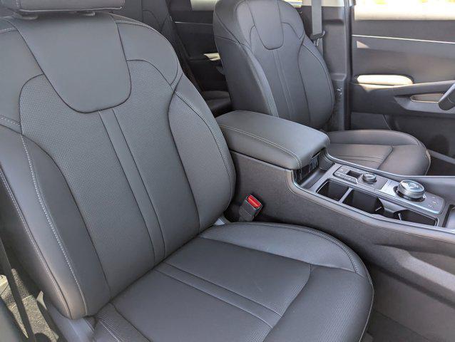 new 2025 Kia Sorento Hybrid car, priced at $40,785