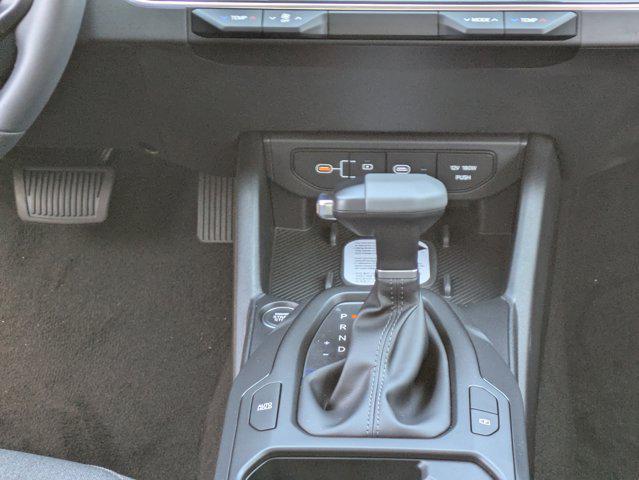 new 2025 Kia K4 car, priced at $24,052