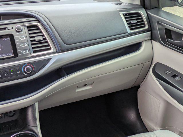 used 2019 Toyota Highlander car, priced at $22,497