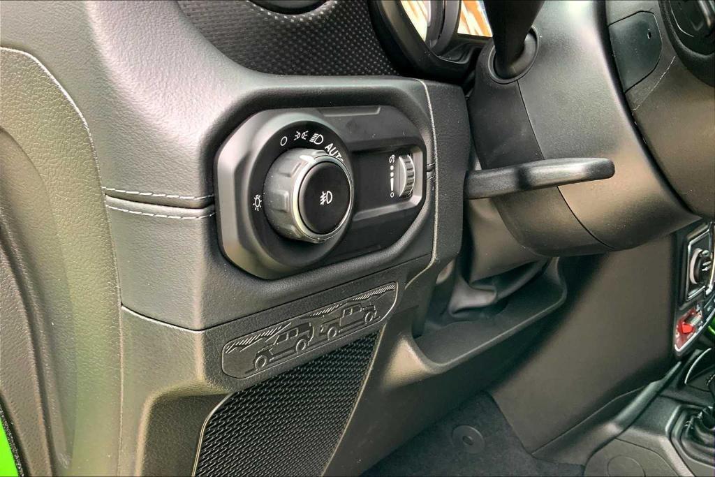 new 2025 Jeep Wrangler car, priced at $52,643