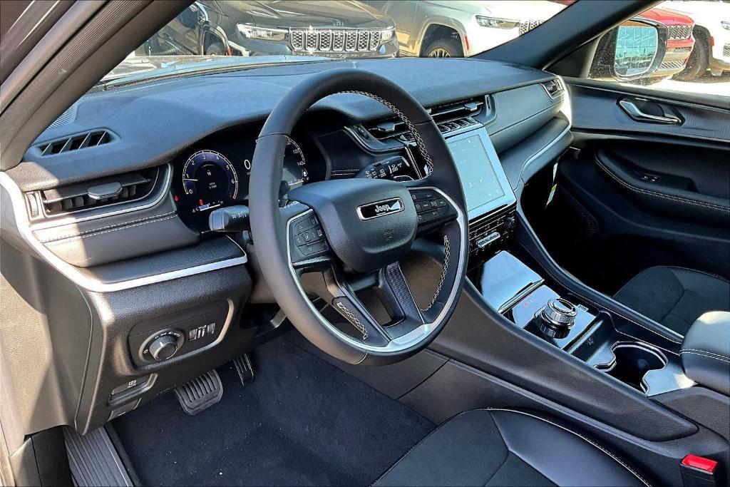 new 2025 Jeep Grand Cherokee L car, priced at $42,725