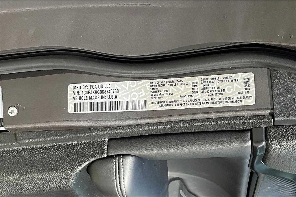 new 2025 Jeep Grand Cherokee L car, priced at $42,725