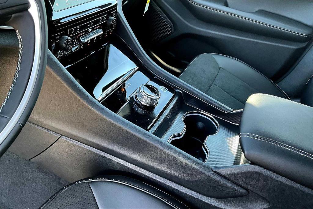 new 2025 Jeep Grand Cherokee L car, priced at $42,725