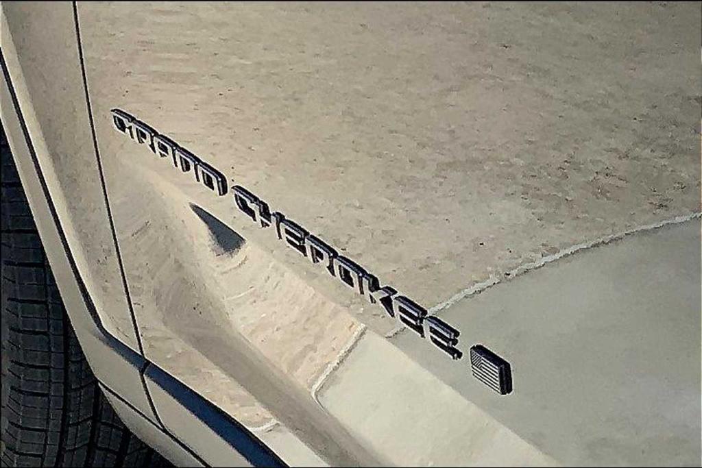 new 2025 Jeep Grand Cherokee L car, priced at $38,485