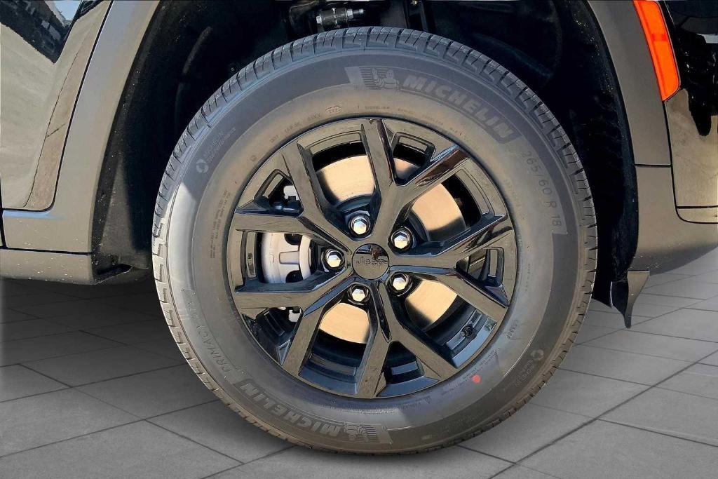 new 2025 Jeep Grand Cherokee L car, priced at $38,485