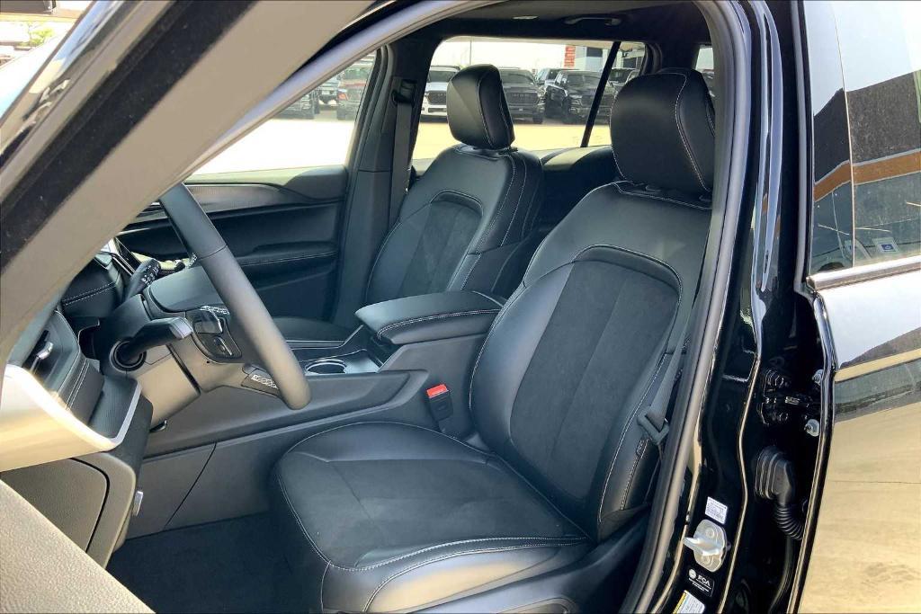 new 2025 Jeep Grand Cherokee L car, priced at $38,485