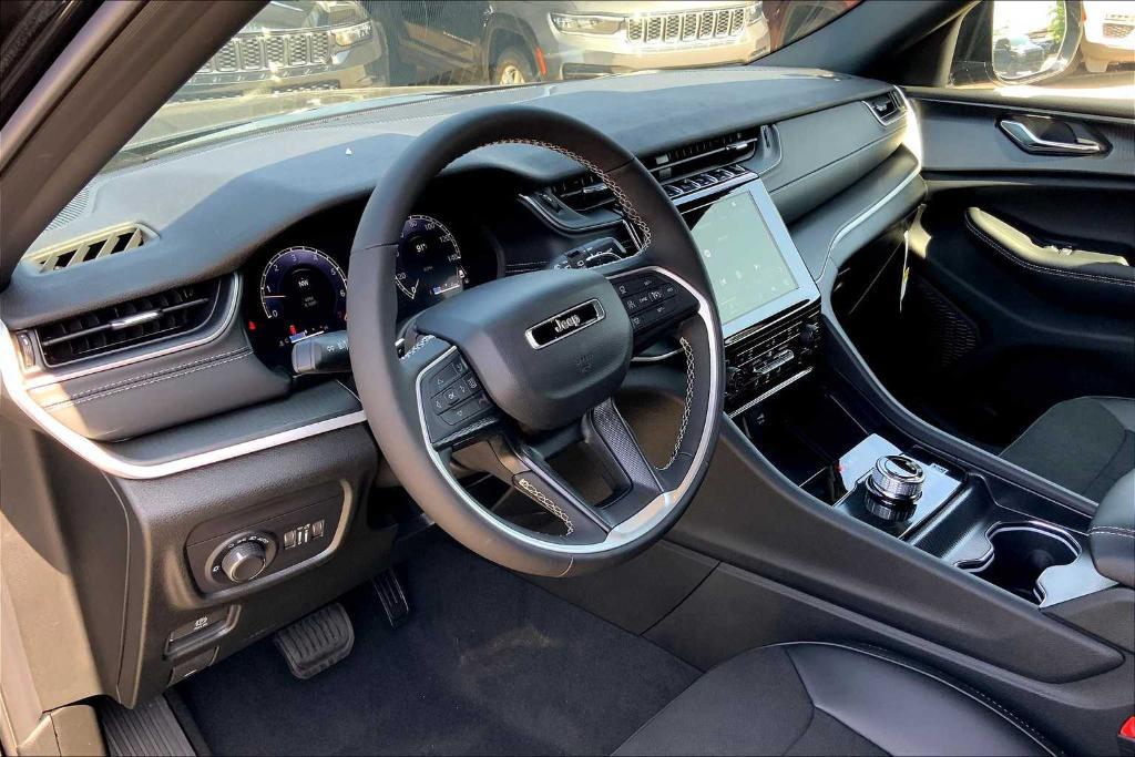 new 2025 Jeep Grand Cherokee L car, priced at $38,485