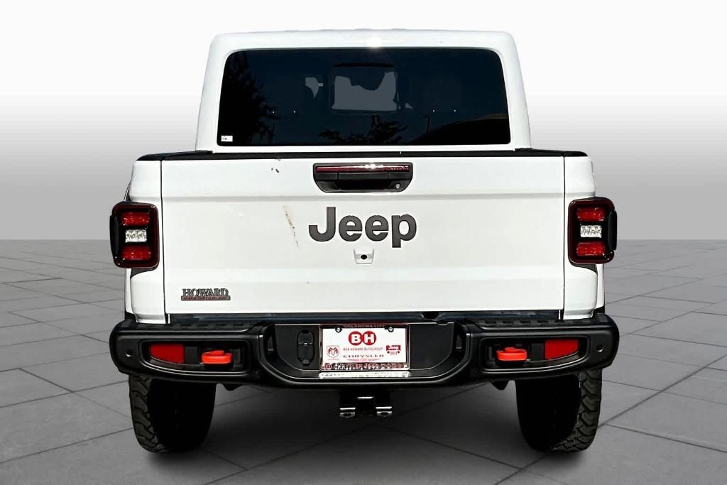 new 2025 Jeep Gladiator car, priced at $52,615