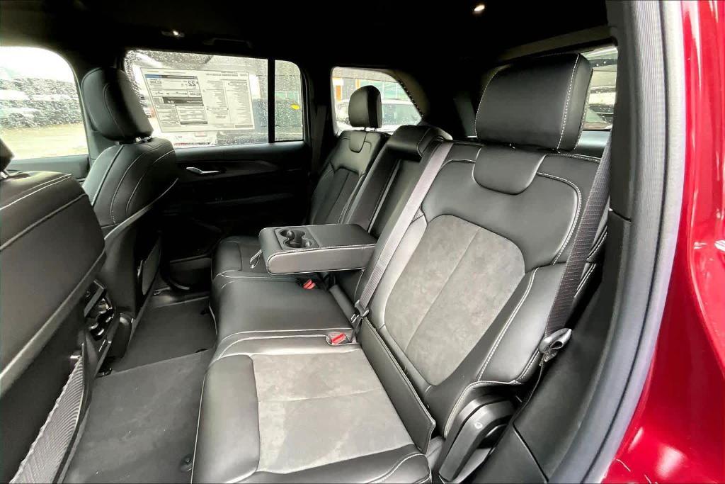 new 2025 Jeep Grand Cherokee car, priced at $39,408