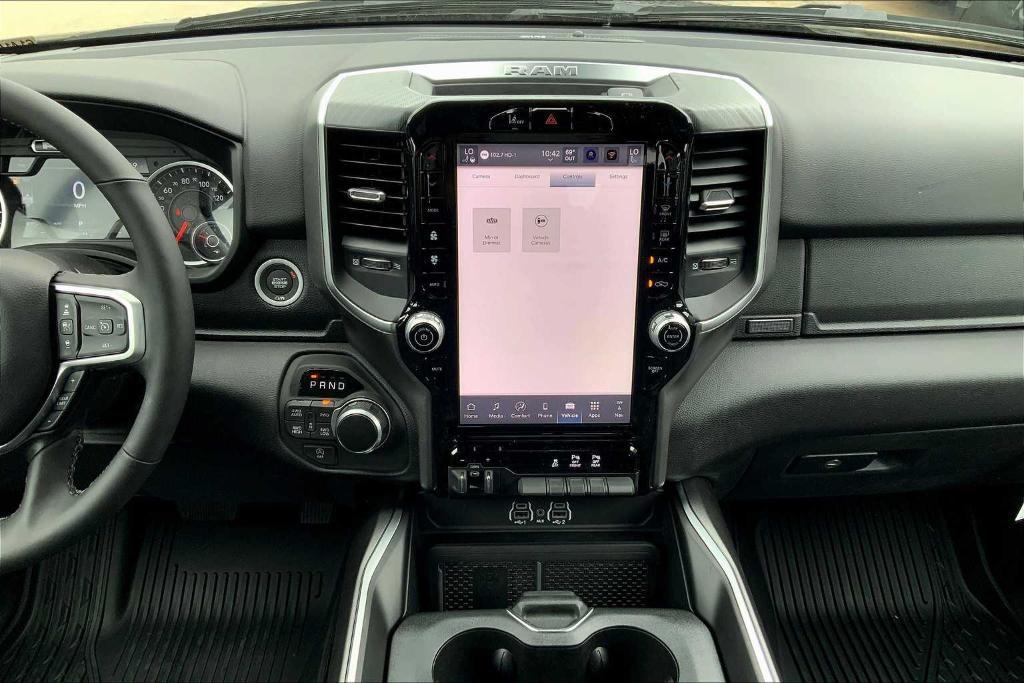 new 2025 Ram 1500 car, priced at $48,813