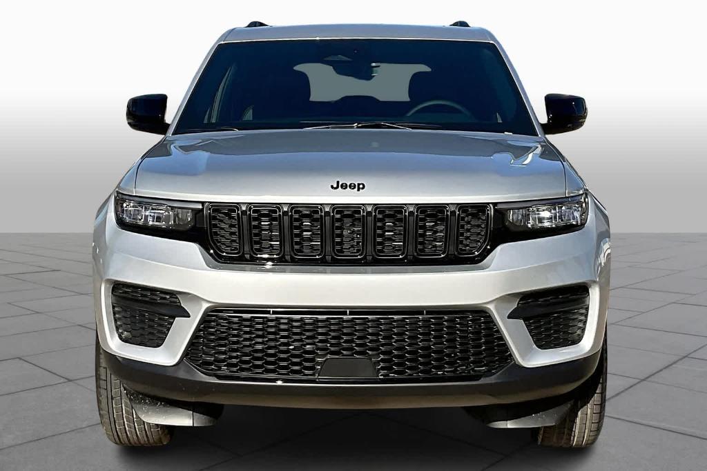 new 2025 Jeep Grand Cherokee car, priced at $41,498