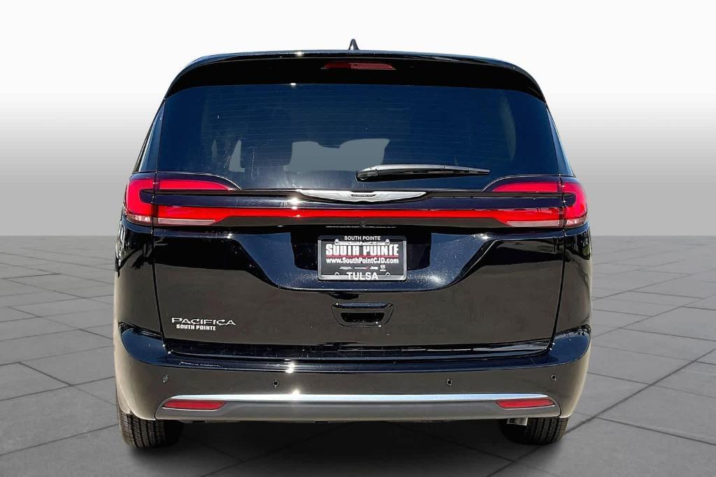 new 2024 Chrysler Pacifica car, priced at $43,700