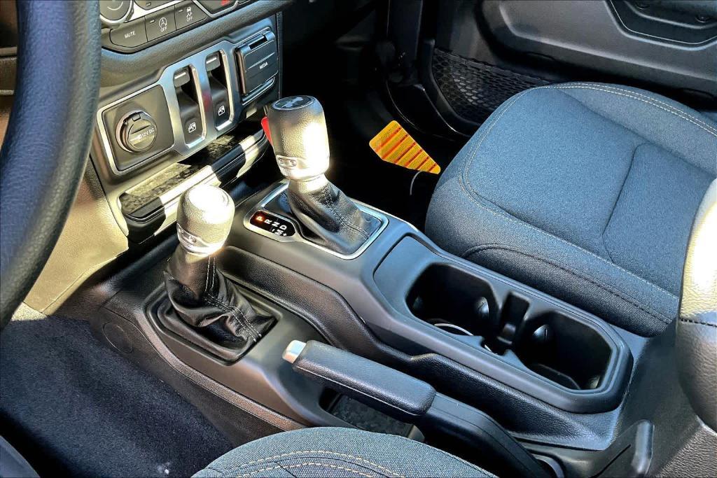 new 2026 Jeep Wrangler car, priced at $35,265