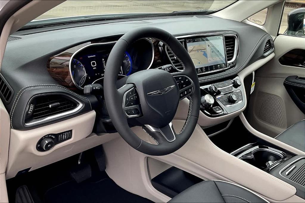 new 2024 Chrysler Pacifica car, priced at $45,175
