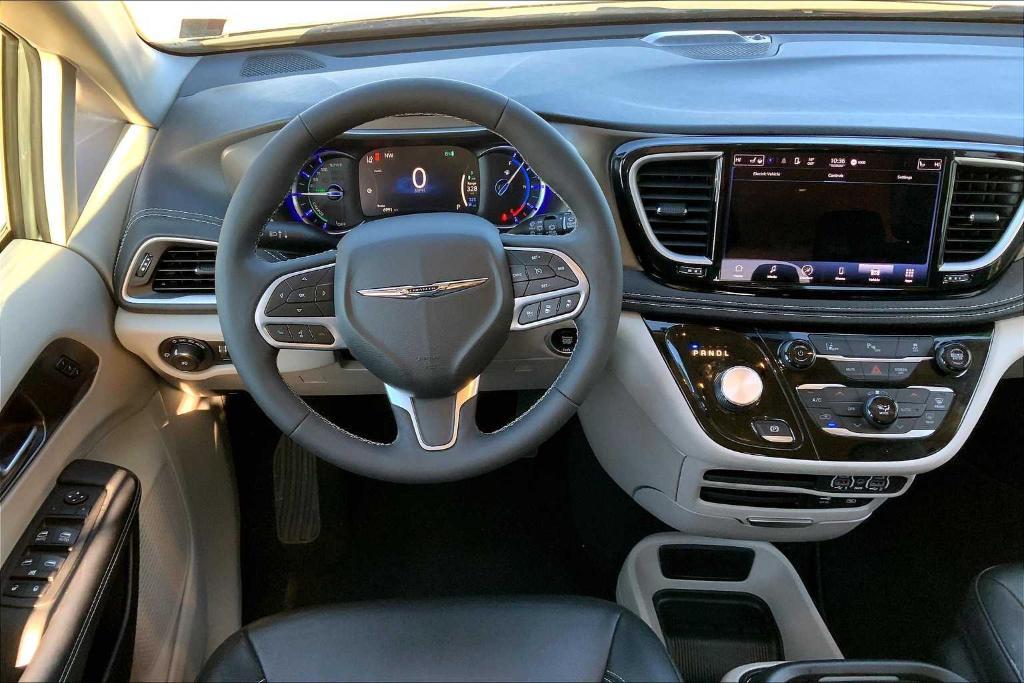 used 2022 Chrysler Pacifica Hybrid car, priced at $32,338