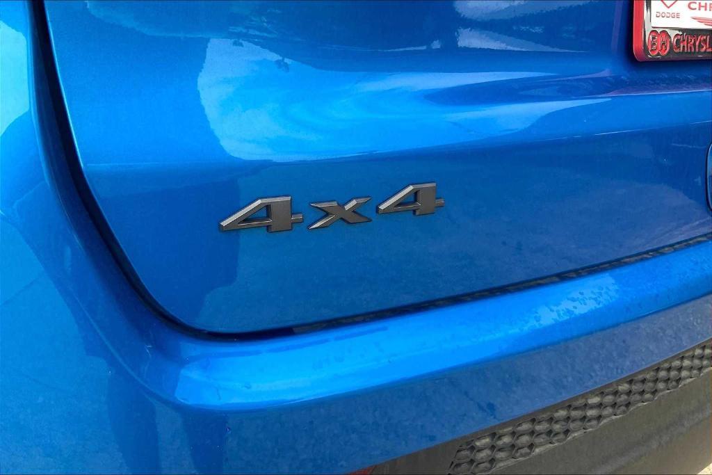 new 2025 Jeep Compass car, priced at $27,255