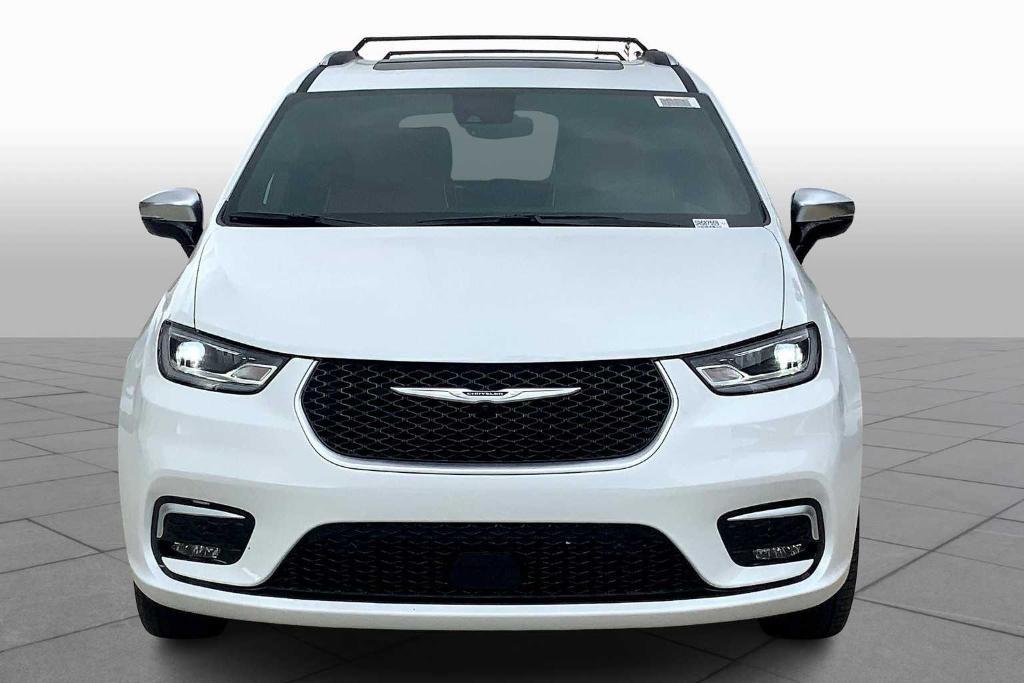new 2025 Chrysler Pacifica car, priced at $48,222